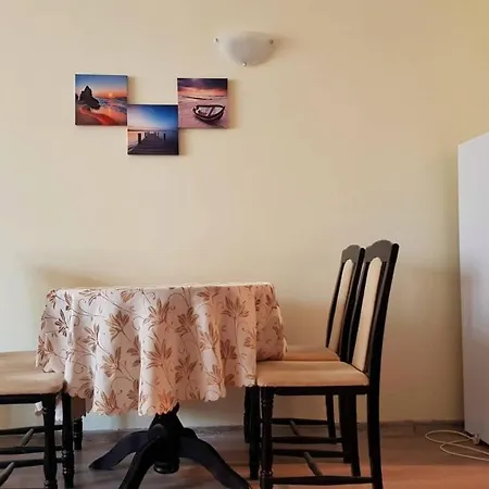 דירה Sunny Studio פומורי